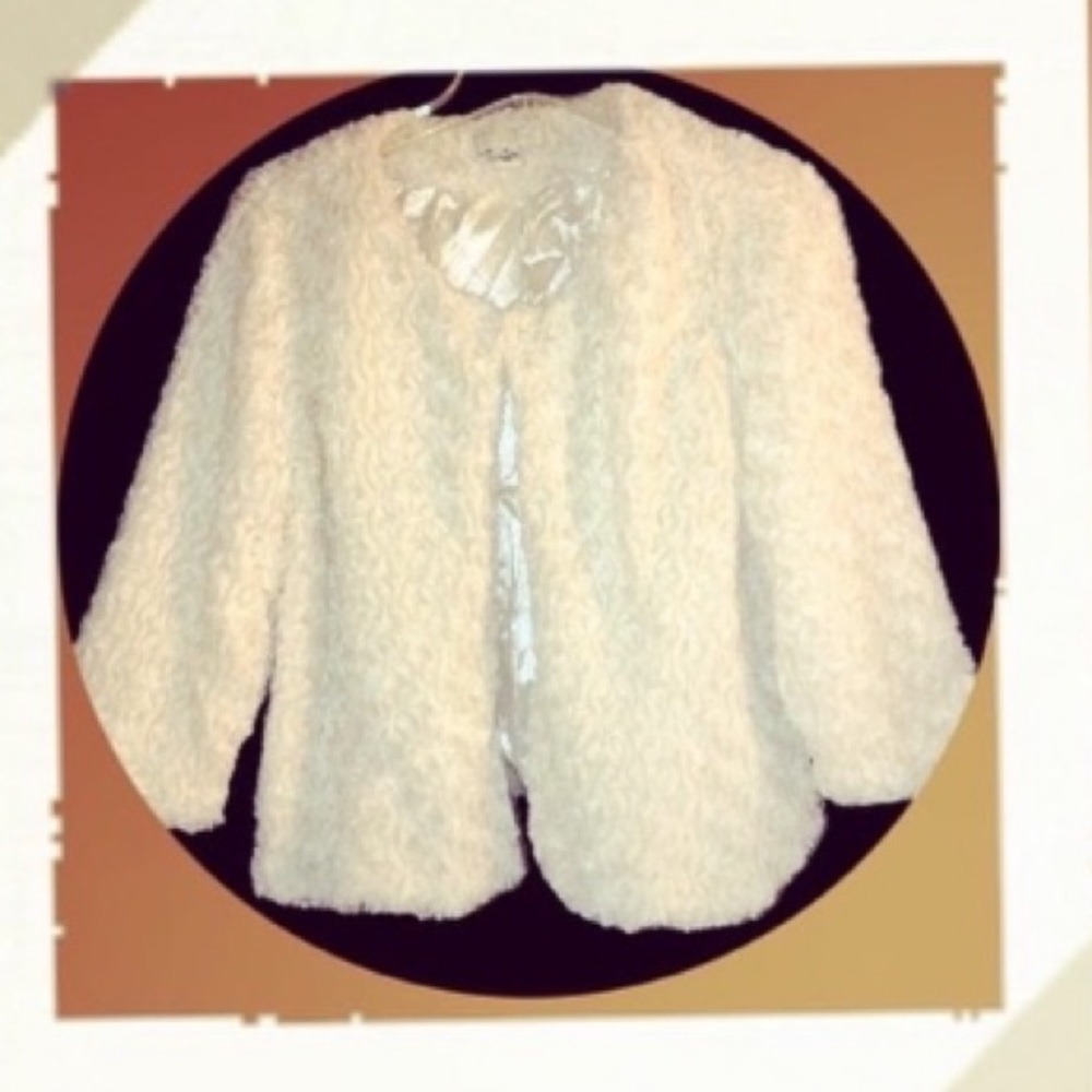 [#1031]FOREVER 21 PLUS | Off White Cropped Plush Faux Fur Jacket Blazer | 1x
